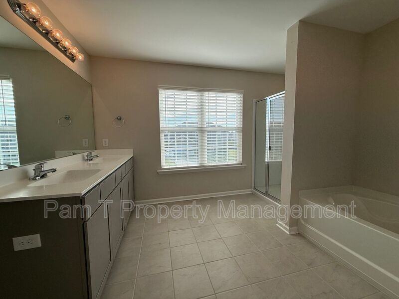 129 Whitehaven Rd - Photo 7 of 41