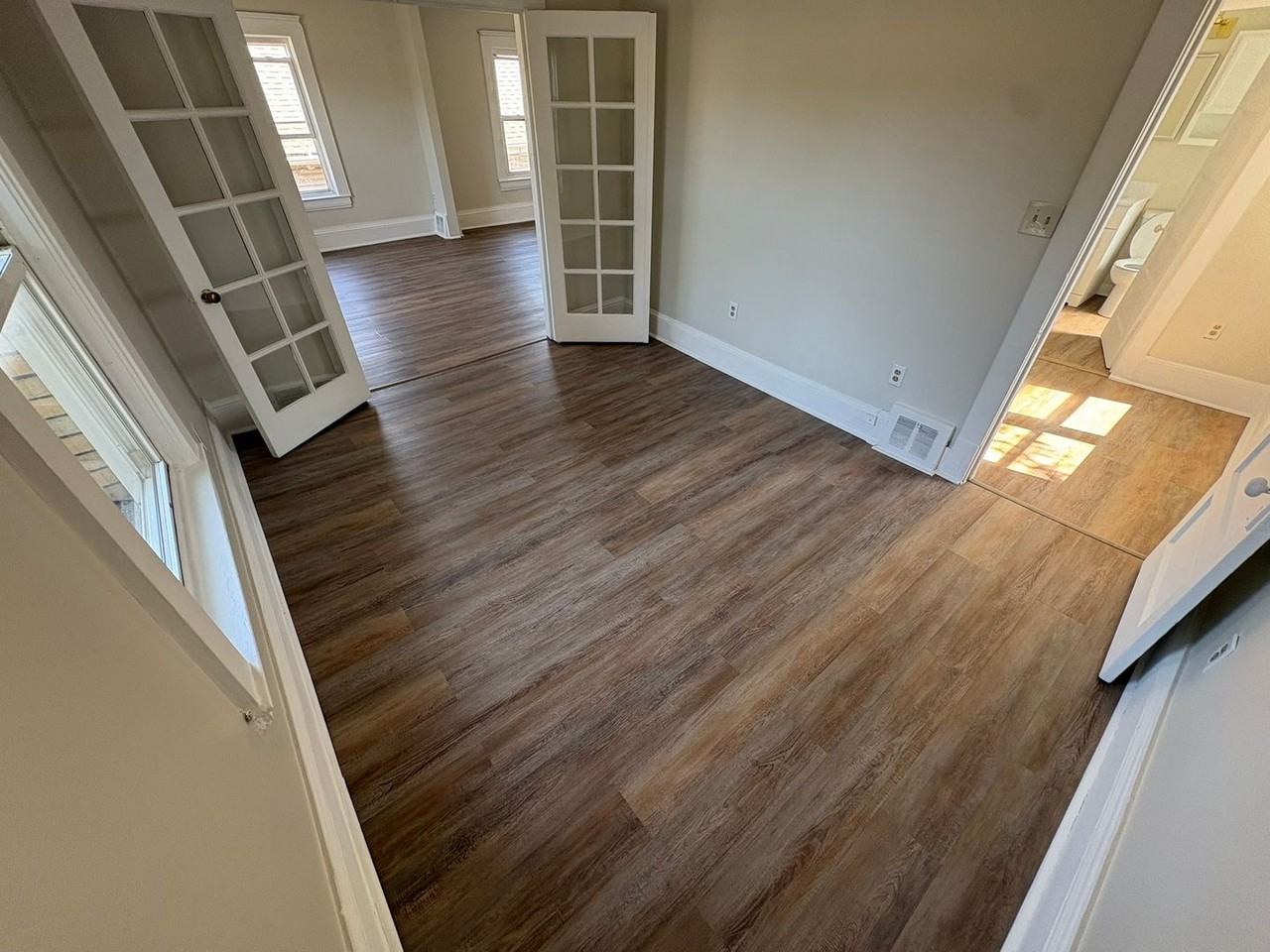 7951 Lorain Ave - Photo 6 of 7
