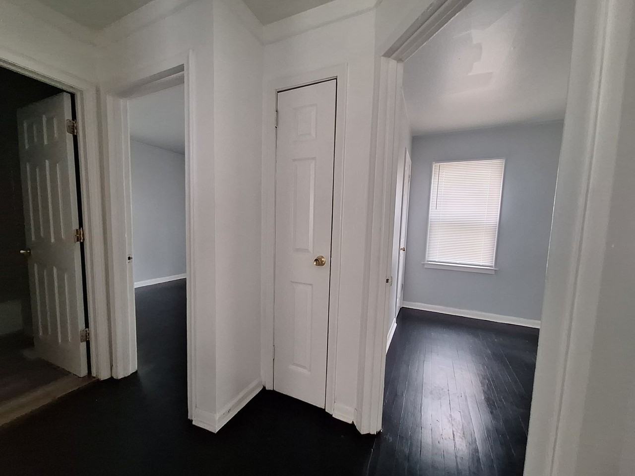 3890 Poplar Ave - Photo 7 of 20