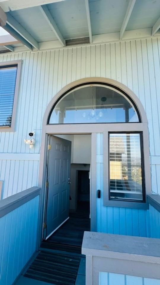 23460 Lakeridge Ave - Photo 2 of 16