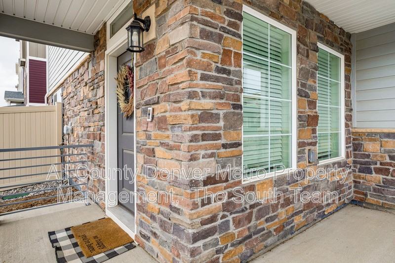 4142 Rome St - Photo 3 of 46