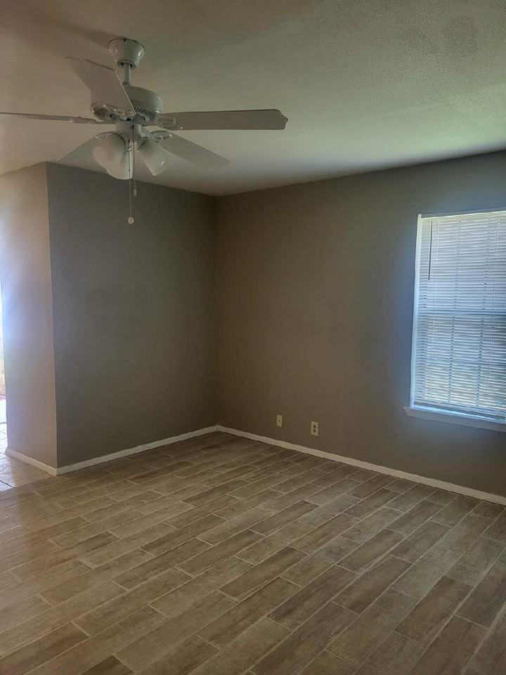 105 Trey Ct #NA - Photo 6 of 9