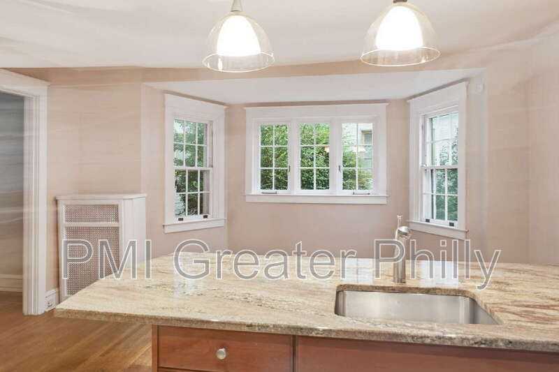 7127 Lincoln Dr - Photo 7 of 26