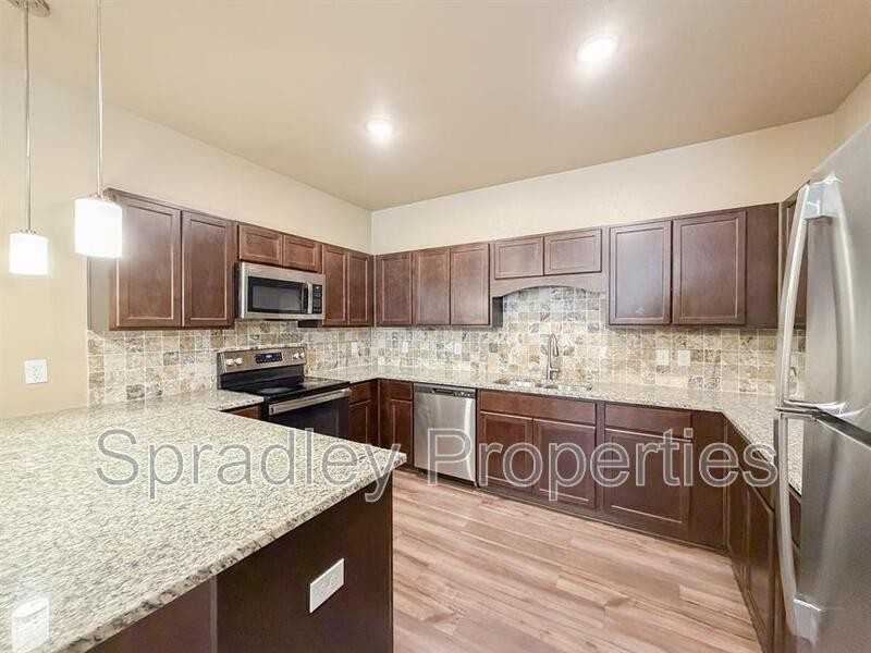 1057 Hibiscus Unit A - Photo 5 of 17