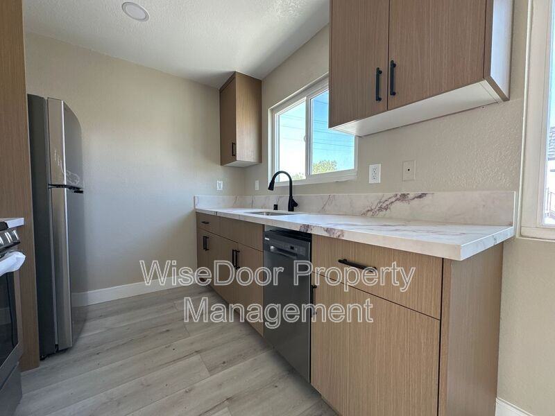 203 Nashville Ave #H - Photo 2 of 9