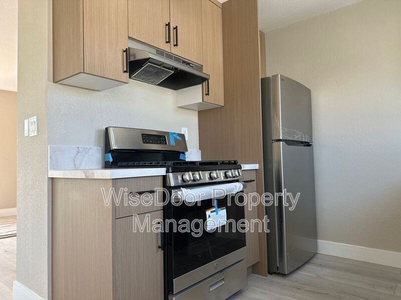 203 Nashville Ave #H - Photo 4 of 9