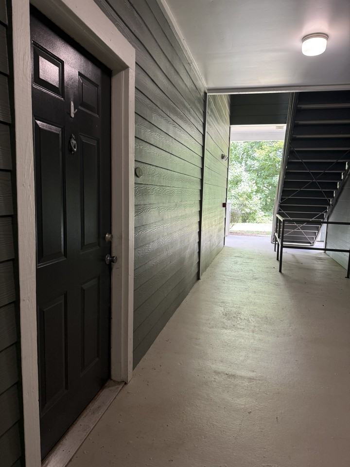 500 Vista Lake Dr #4 - Photo 2 of 12