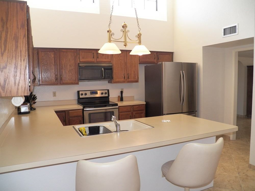 3331 S Calle Del Albano - Photo 3 of 38