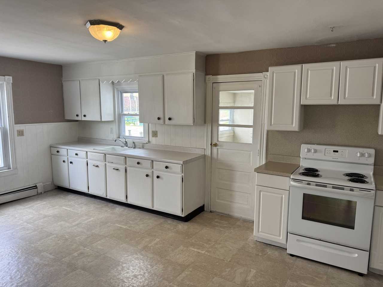 2961 Main St - Photo 5 of 14