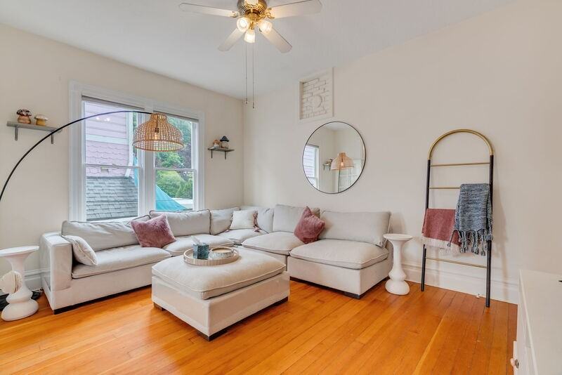 14 Sw Whitaker St - Photo 5 of 33