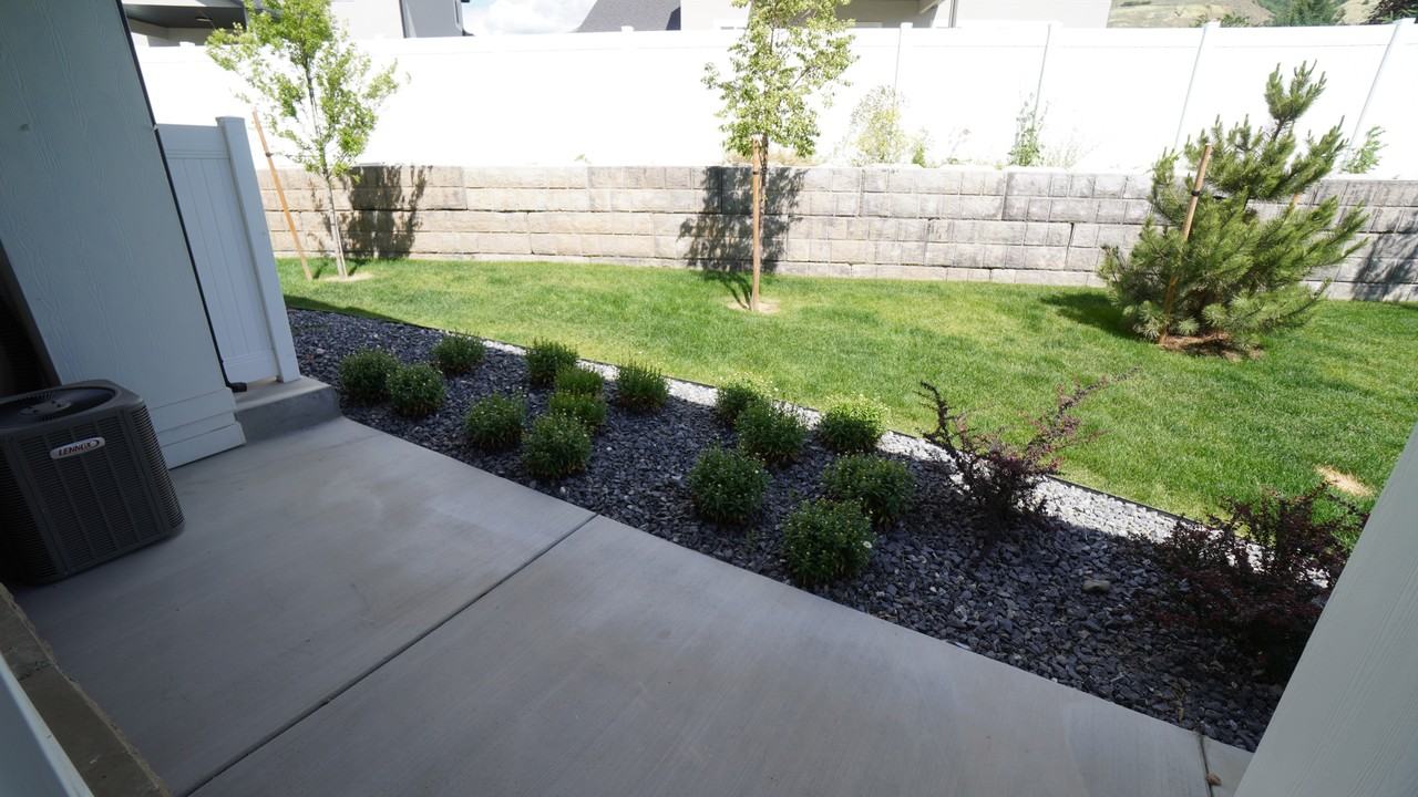 1565 Sw - Photo 7 of 23