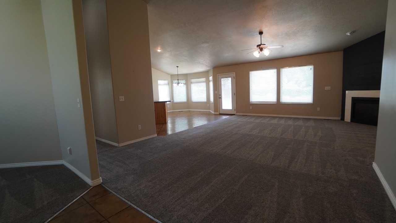 4161 Liberty Ave - Photo 2 of 18