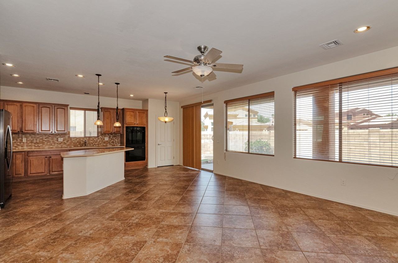 89 E Brearley Dr - Photo 2 of 25