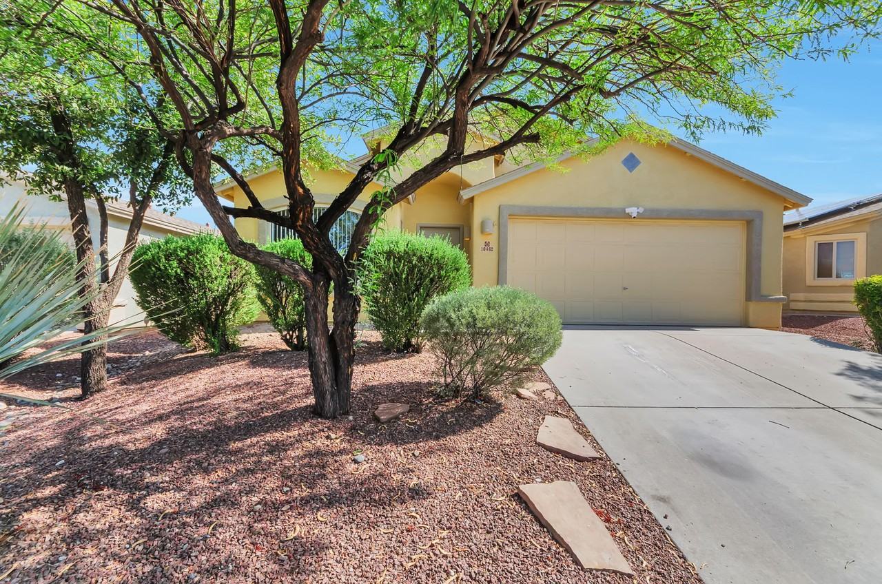 10462 E Jerrell Cove St - Photo 3 of 26