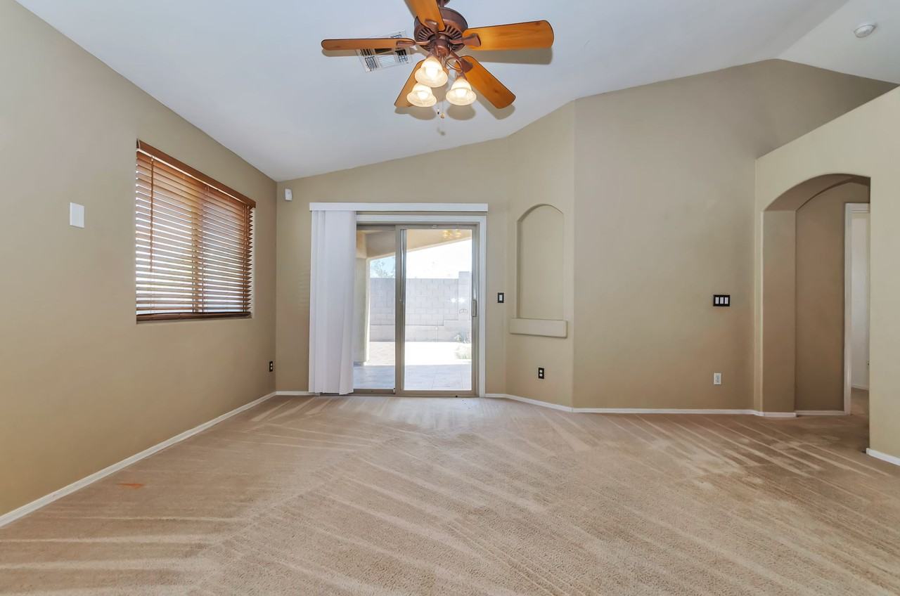 10462 E Jerrell Cove St - Photo 2 of 26
