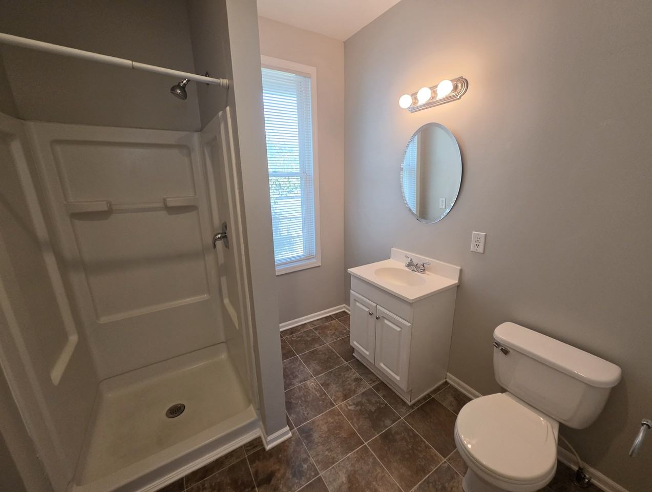 359 College Ave - Photo 5 of 12