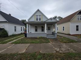 featured image of 125 E 15th St