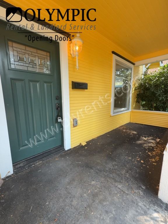 3317 S 7th St - Photo 2 of 18
