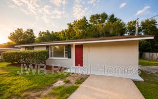 featured image of 5742 Newberg Ln