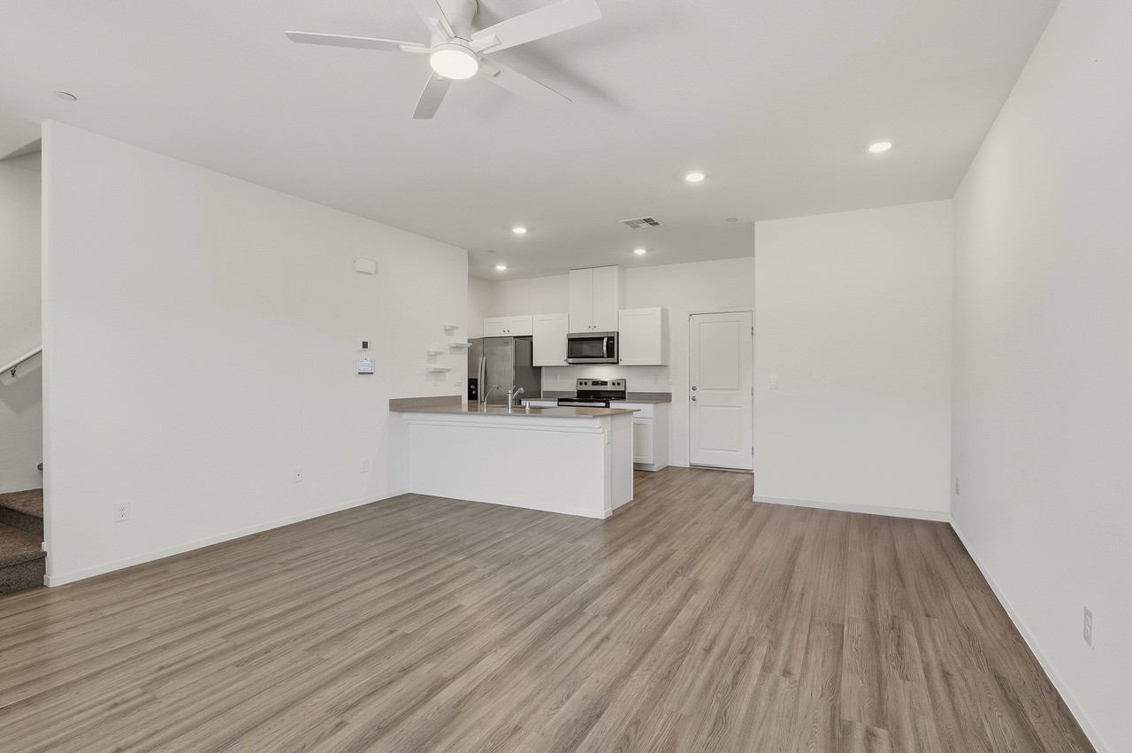 503 Blue Ridge Cove Ct - Photo 7 of 24