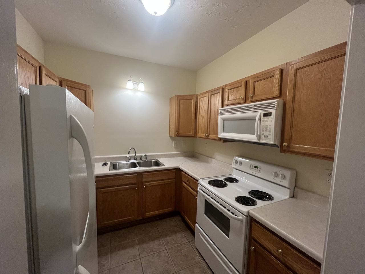 119 Kaiser St - Photo 5 of 36