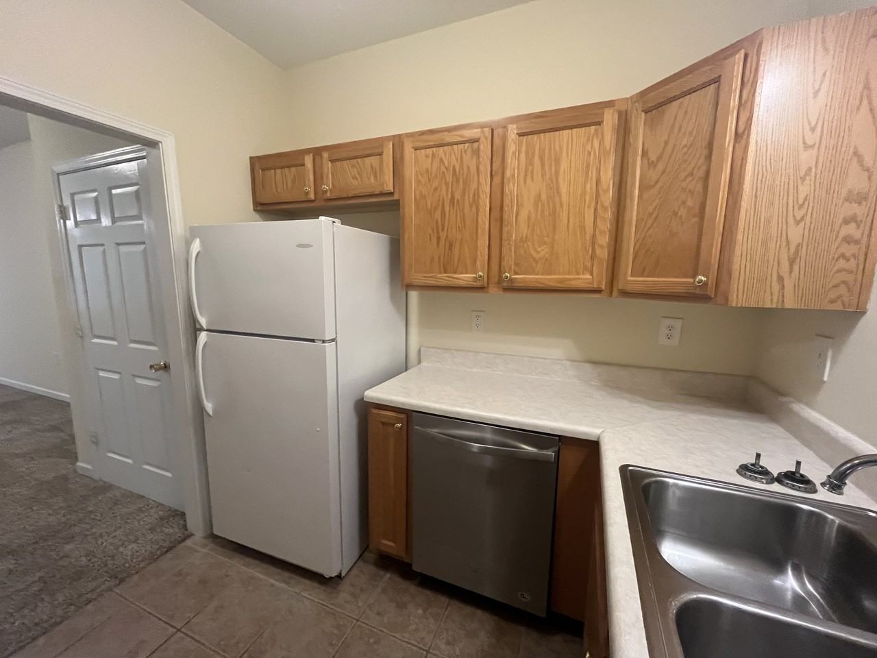 119 Kaiser St - Photo 6 of 36
