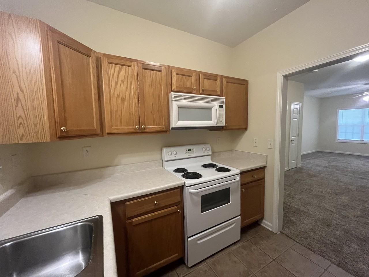 119 Kaiser St - Photo 7 of 36