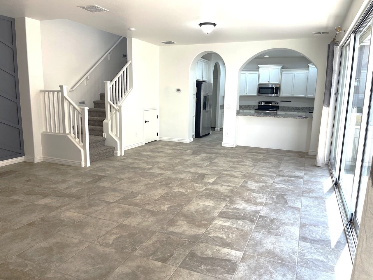 1062 S Agnes Ln - Photo 3 of 25