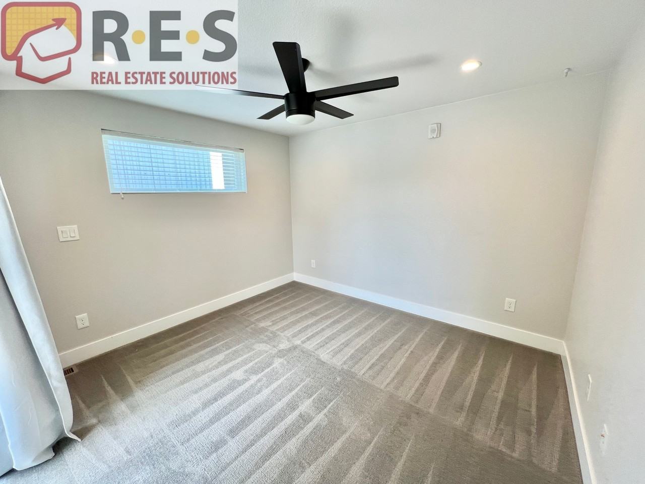 4921 Lowell Blvd - Photo 5 of 17