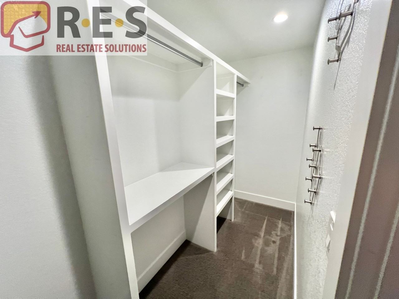 4921 Lowell Blvd - Photo 7 of 17