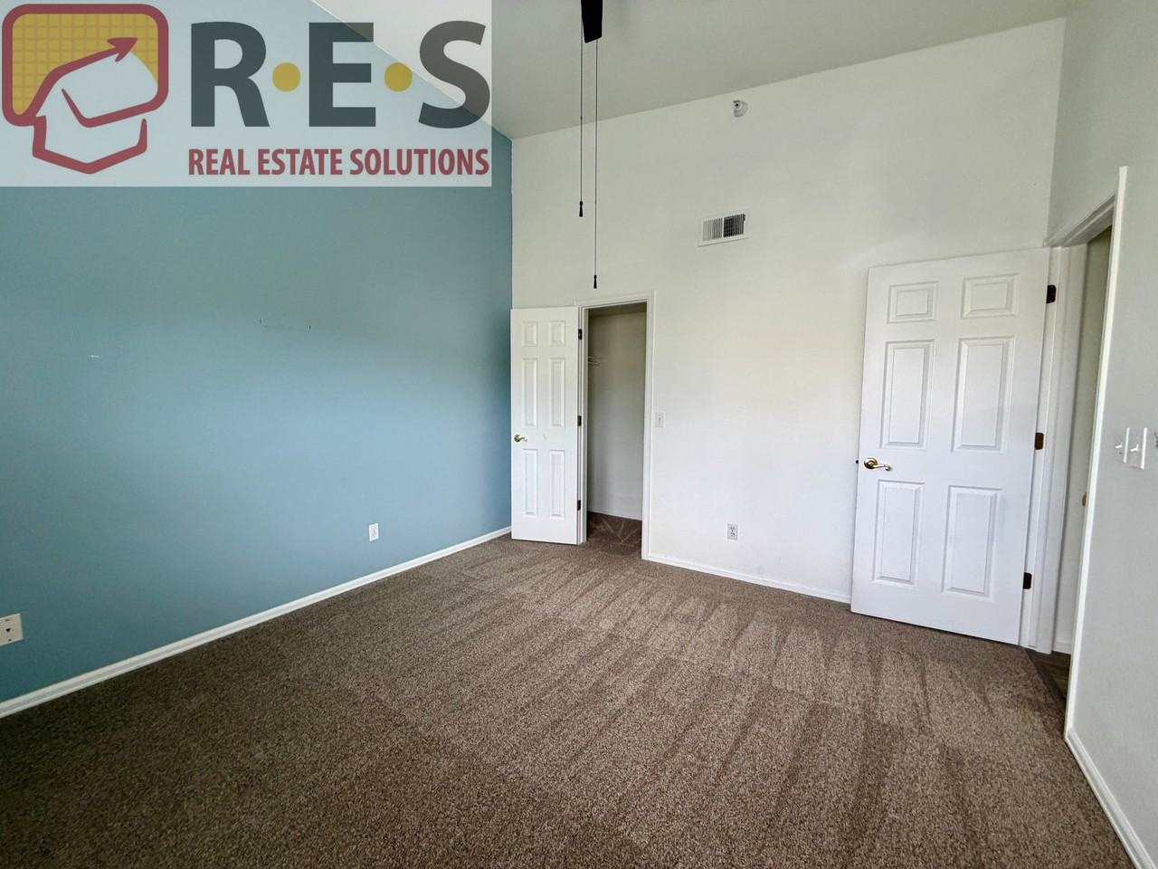 444 S Kittredge St #301 - Photo 4 of 9