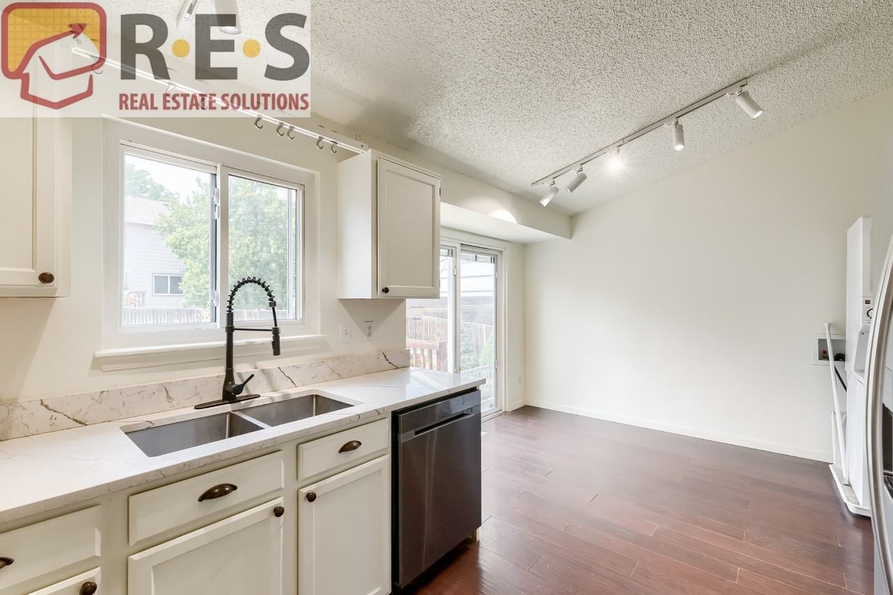 12267 Forest Way - Photo 3 of 20
