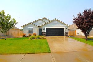 featured image of 19571 Newhall Pl