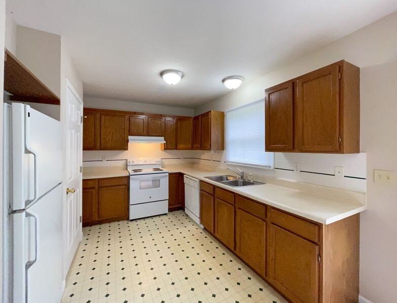 2147 Brevard Rd #4 - Photo 7 of 17
