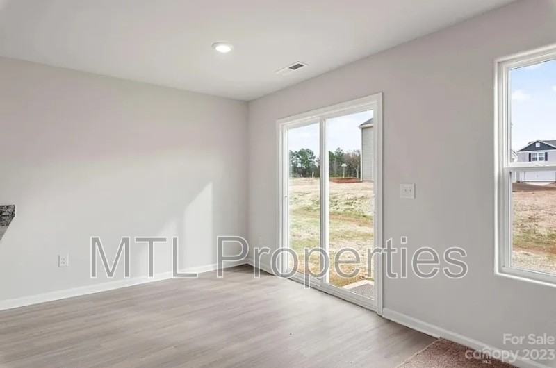 1629 Nia Rd - Photo 4 of 13