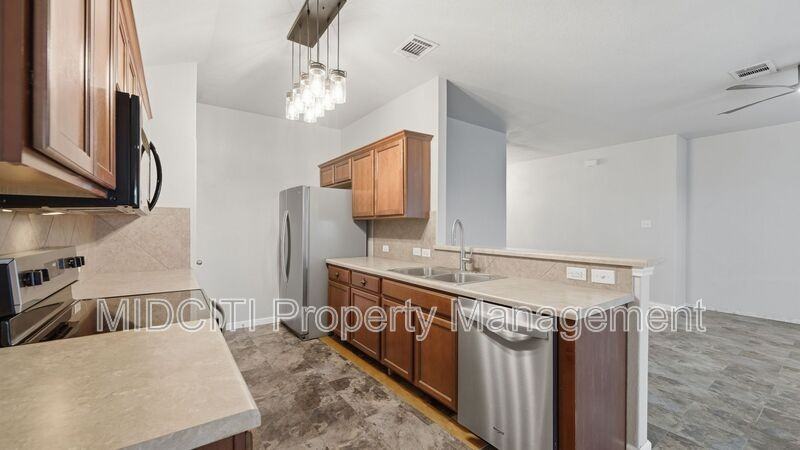 3414 Zachary St - Photo 3 of 26