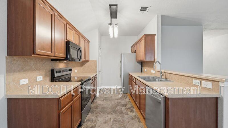 3414 Zachary St - Photo 6 of 26