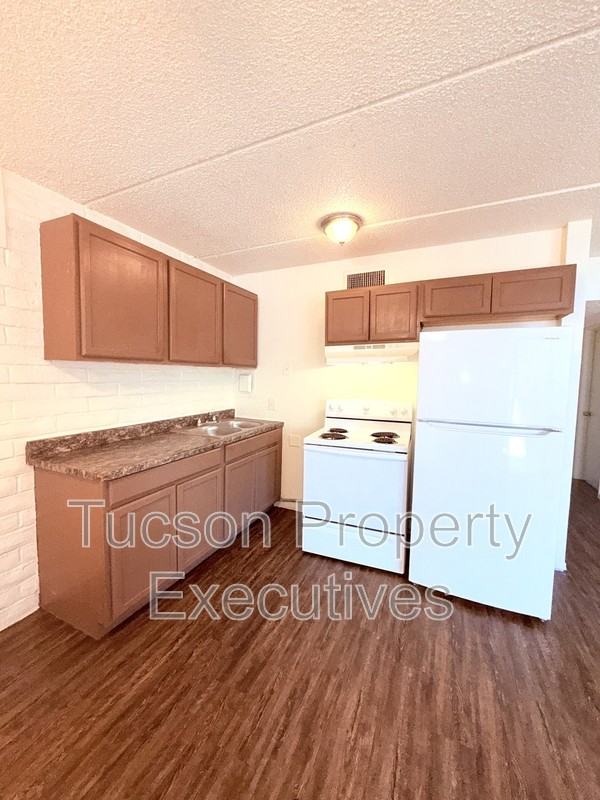 20 N Leonora Ave - Photo 3 of 36