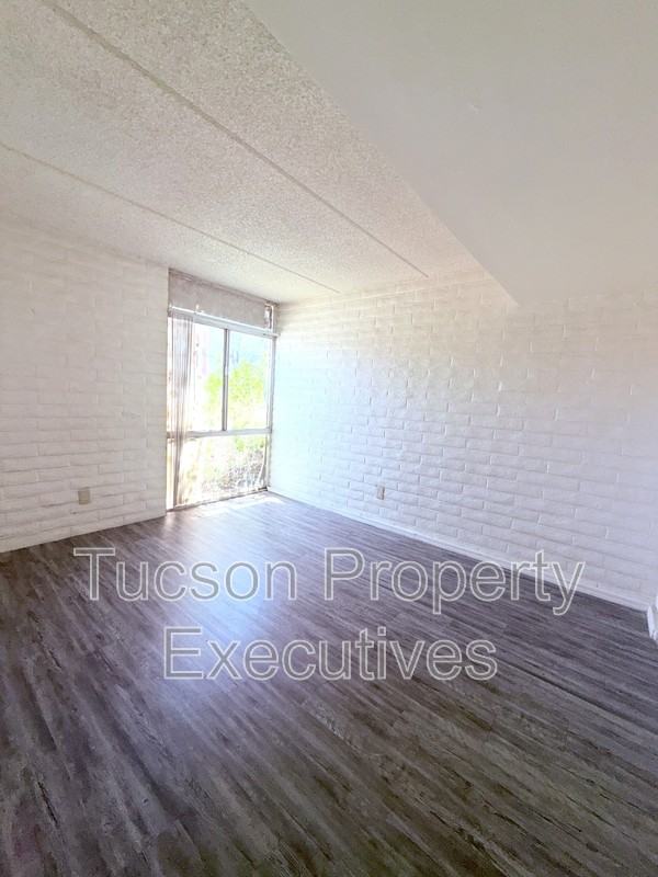 20 N Leonora Ave - Photo 6 of 12