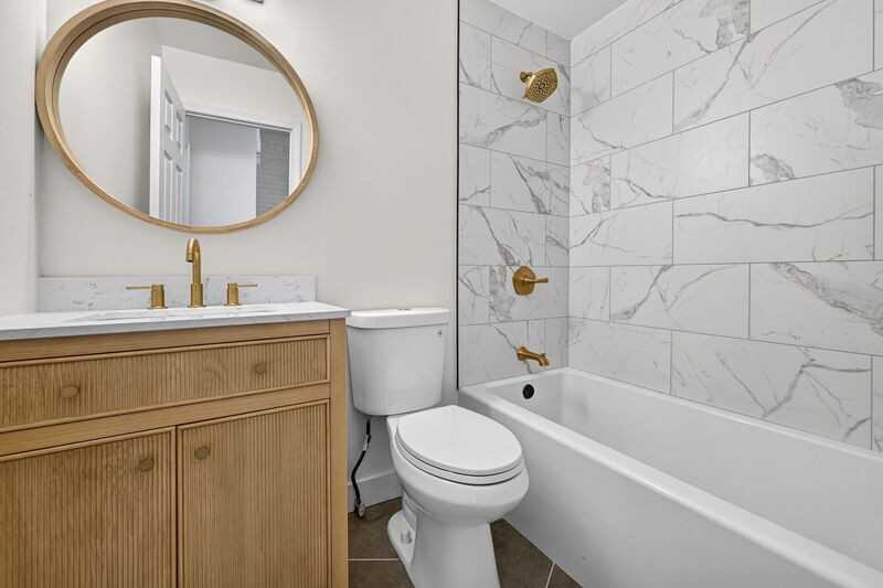 1704 S Tucker Blvd #B - Photo 7 of 15