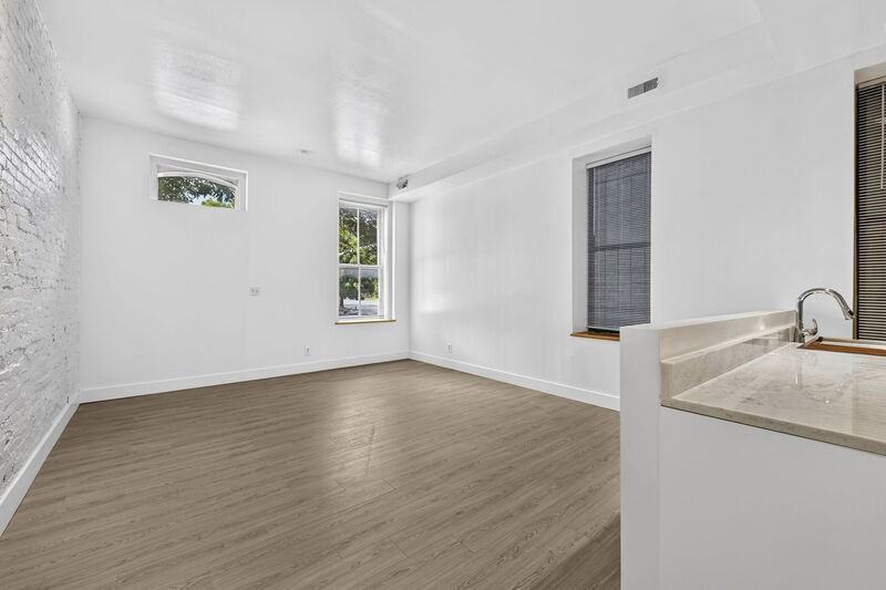 1704 S Tucker Blvd #A - Photo 5 of 13