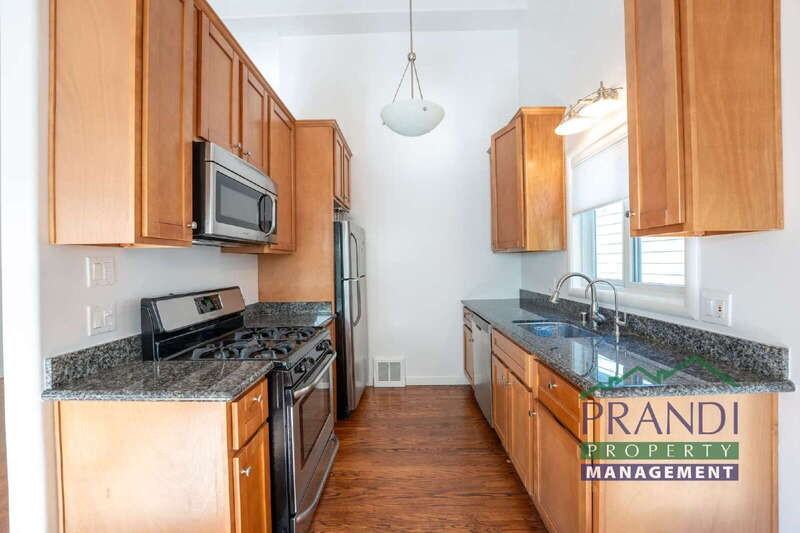 325 Montecito Ave - Photo 4 of 8