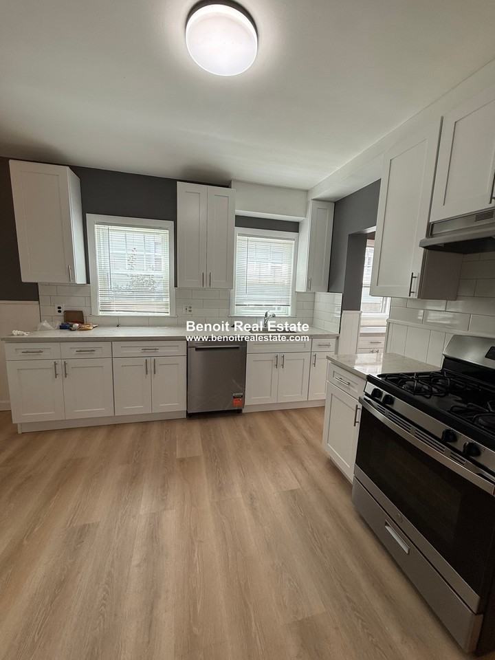 Poplar St #1 - Photo 2 of 23