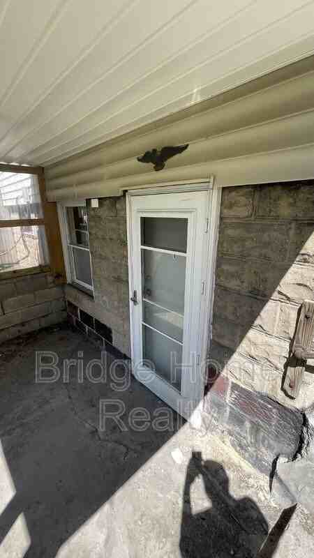 239 Ormond Ave #1 - Photo 4 of 17