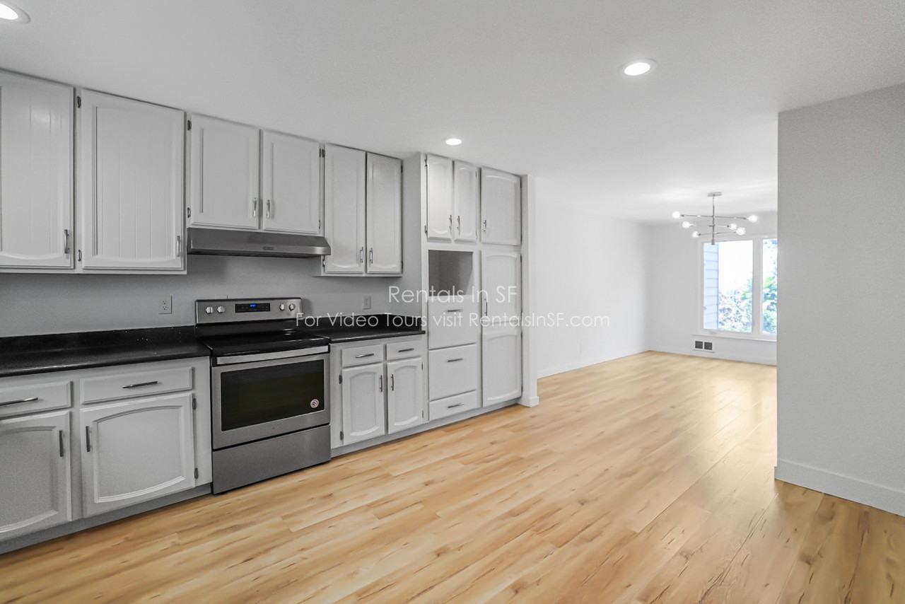 1347 3rd Ave - Photo 3 of 17