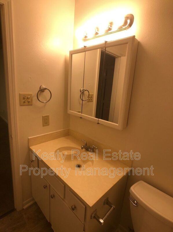 102 Country Ln Apt A - Photo 6 of 18