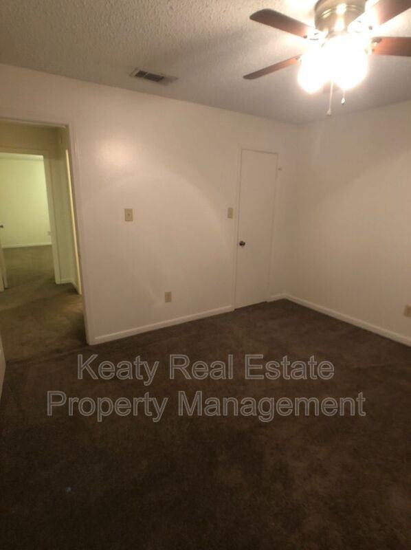 102 Country Ln Apt A - Photo 7 of 18