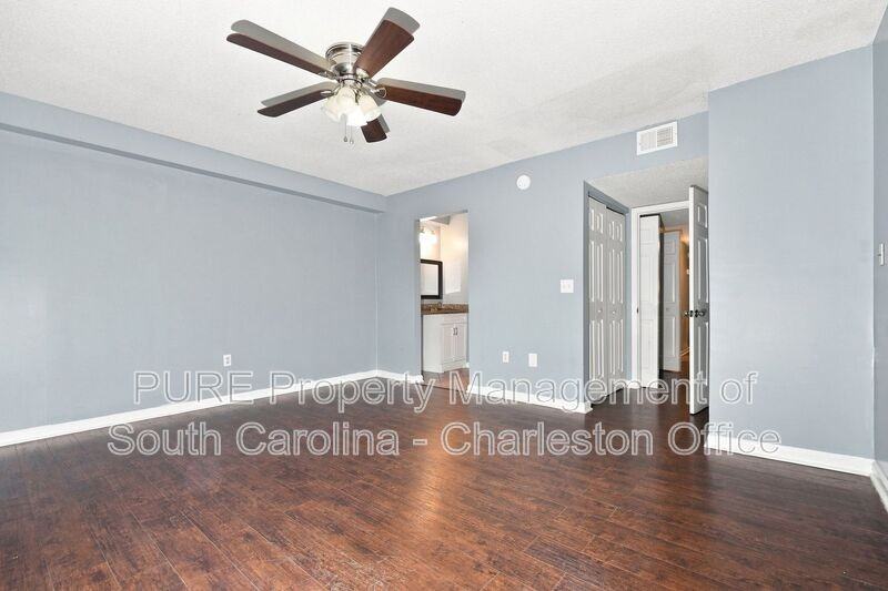 1402 Camp Rd #1B - Photo 5 of 21