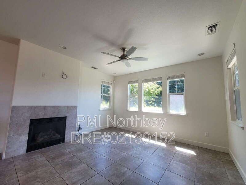 481 Lexington Dr - Photo 2 of 18