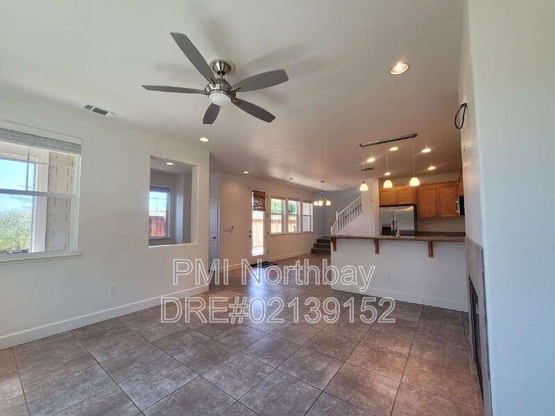 481 Lexington Dr - Photo 3 of 18